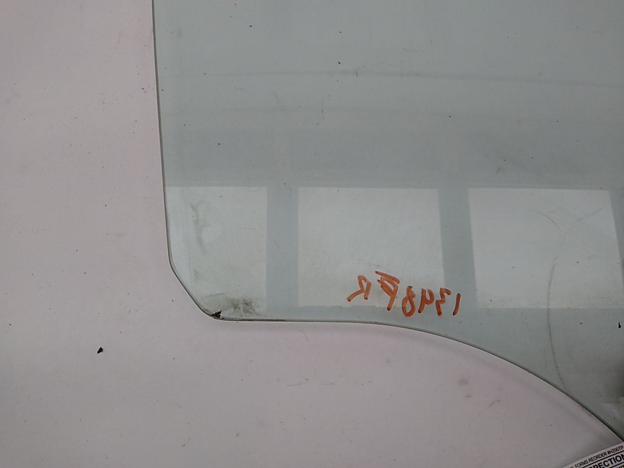 Jeep Cherokee Front Right Door Glass
