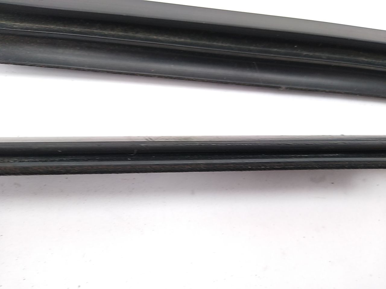 Jeep Cherokee Pair Of Rear Left Beltline Moulding