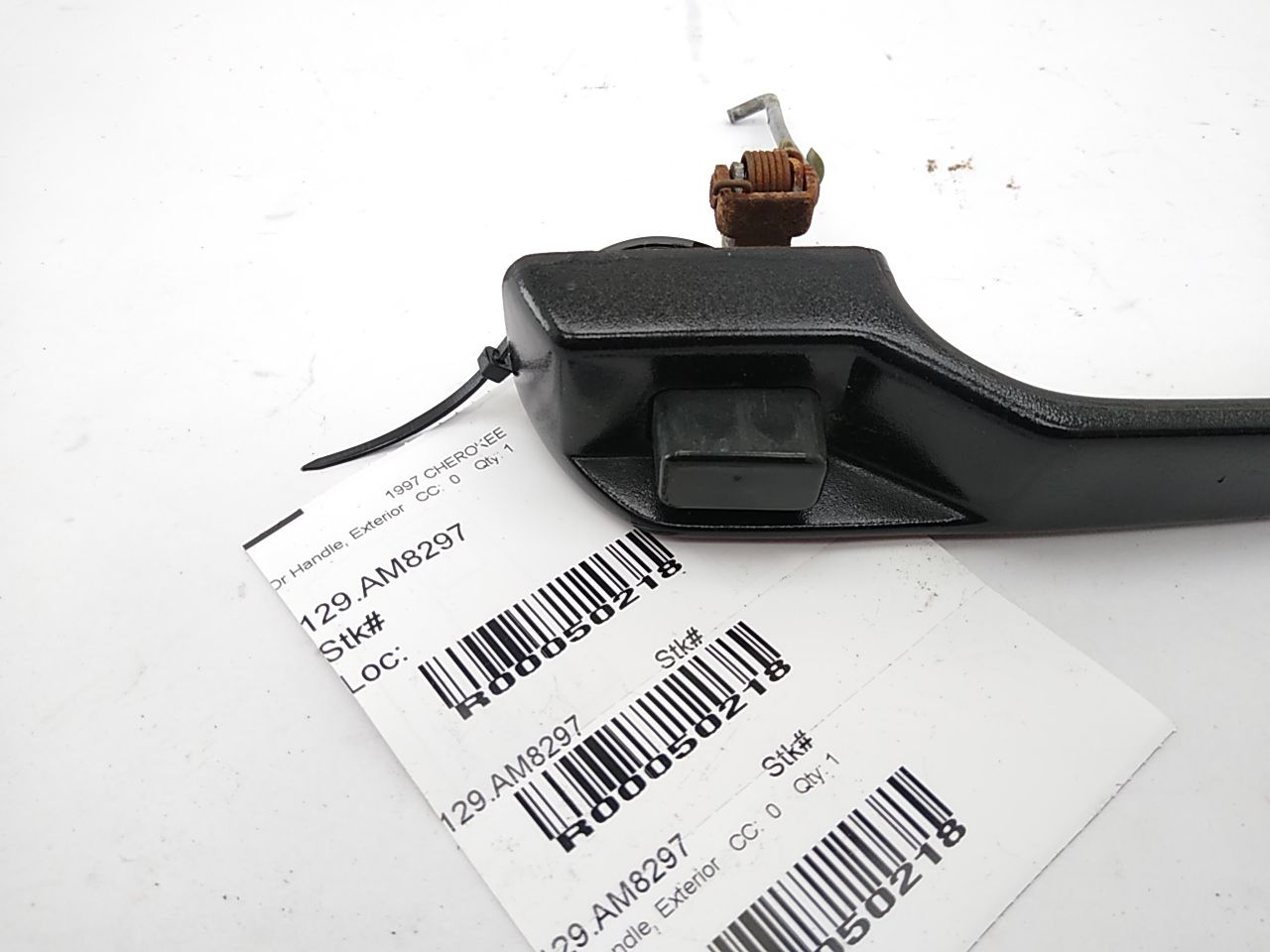 Jeep Cherokee Rear Left Door Handle - 0