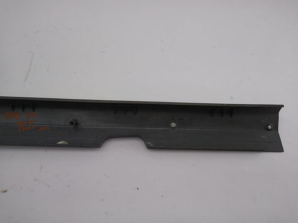 Jeep Cherokee Front Right Lower Door Jam Trim Piece