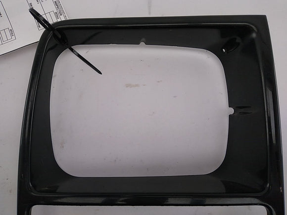Jeep Cherokee Front Right Headlight Bezel Trim Piece
