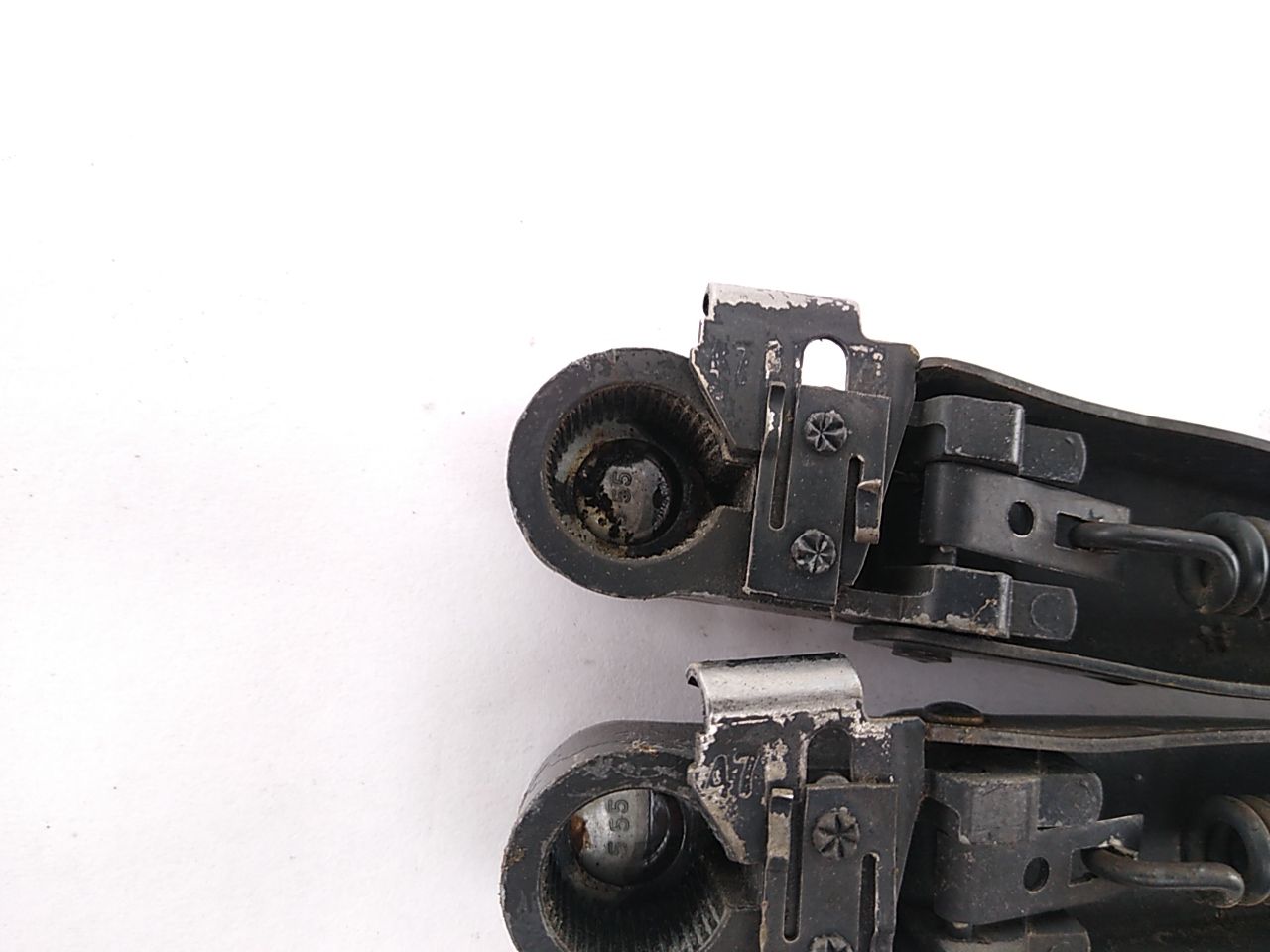 Jeep Cherokee Pair Of Front Wiper Arms