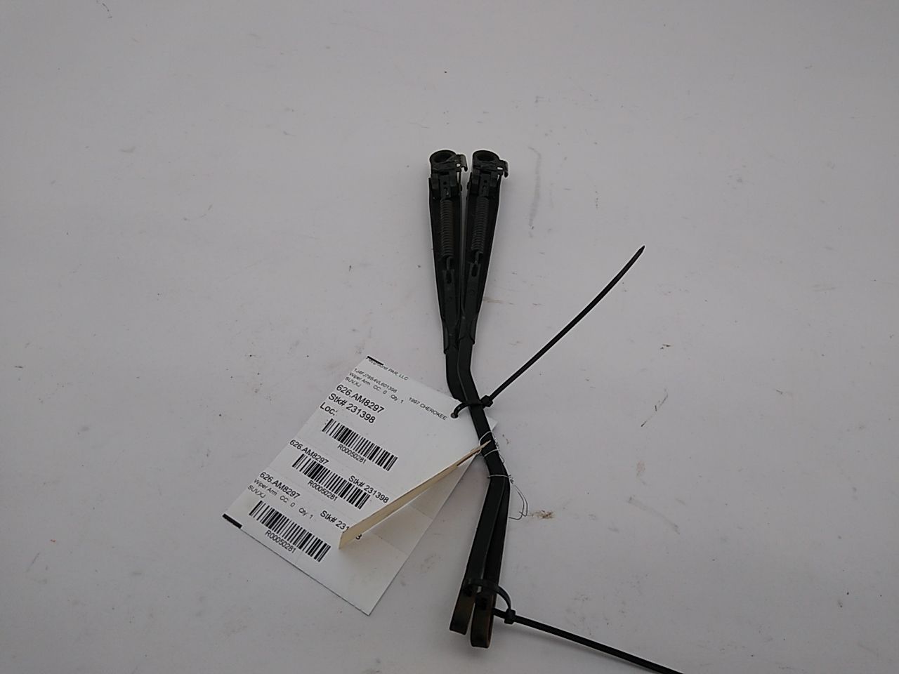 Jeep Cherokee Pair Of Front Wiper Arms