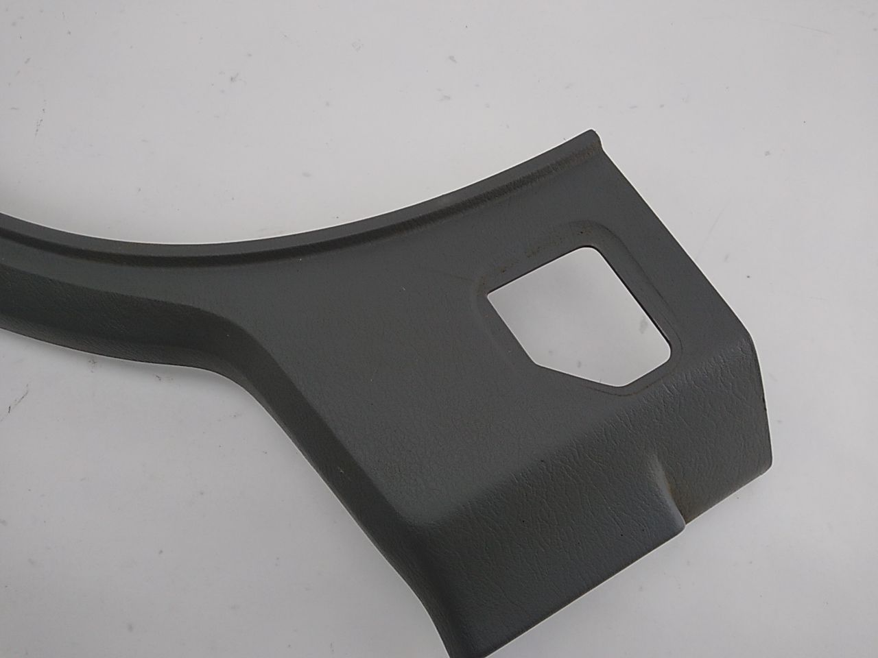 Jeep Cherokee Rear Left Door Sill Trim