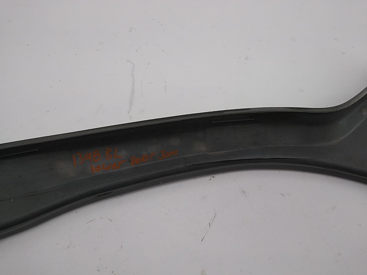 Jeep Cherokee Rear Left Door Sill Trim