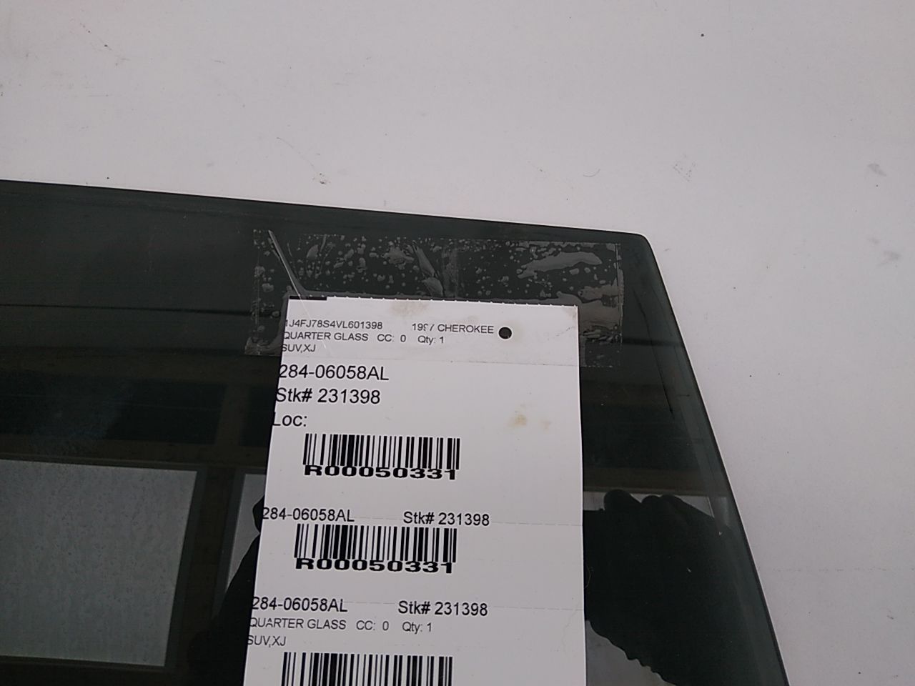 Jeep Cherokee Rear Left Quarter Glass