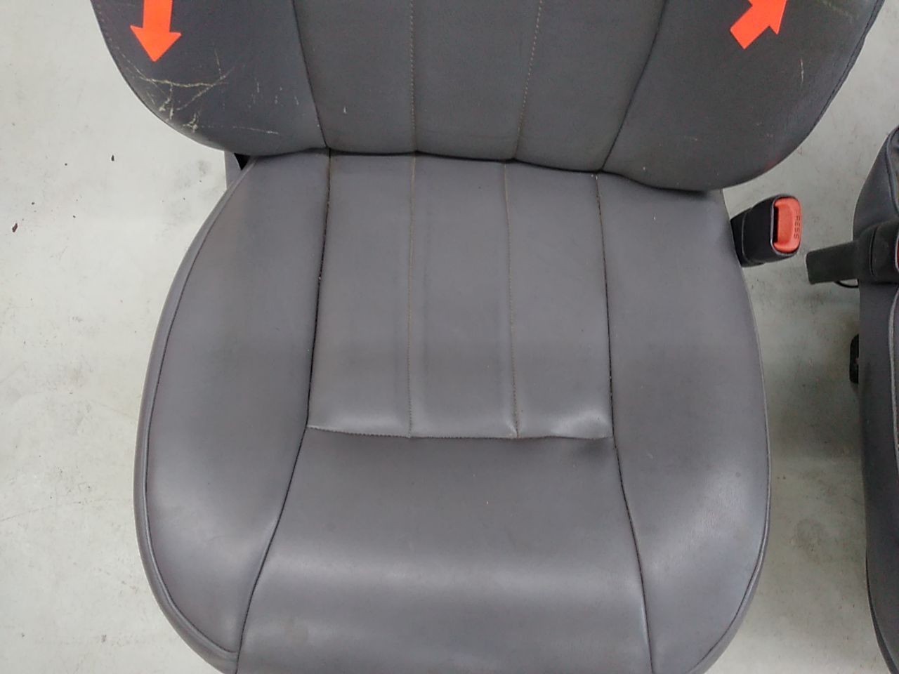 Jeep Cherokee Pair Of Front Seats