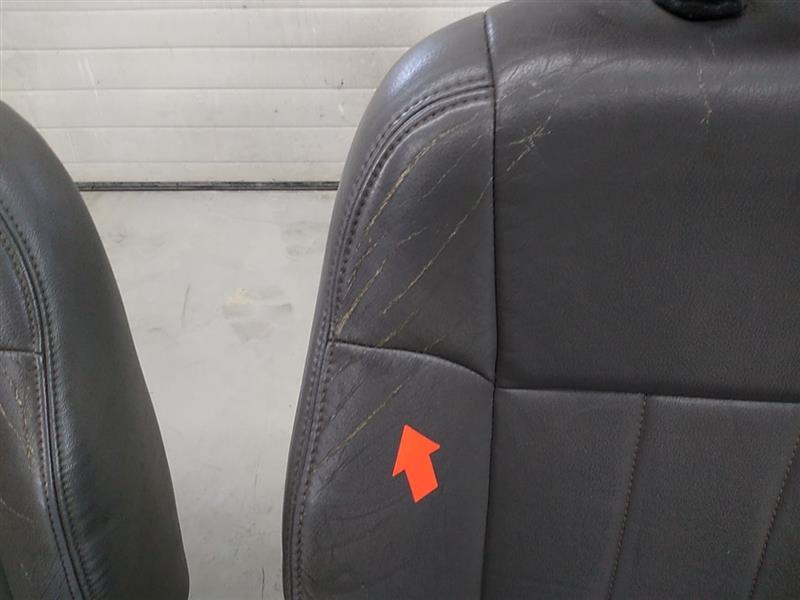 Jeep Cherokee Pair Of Front Seats