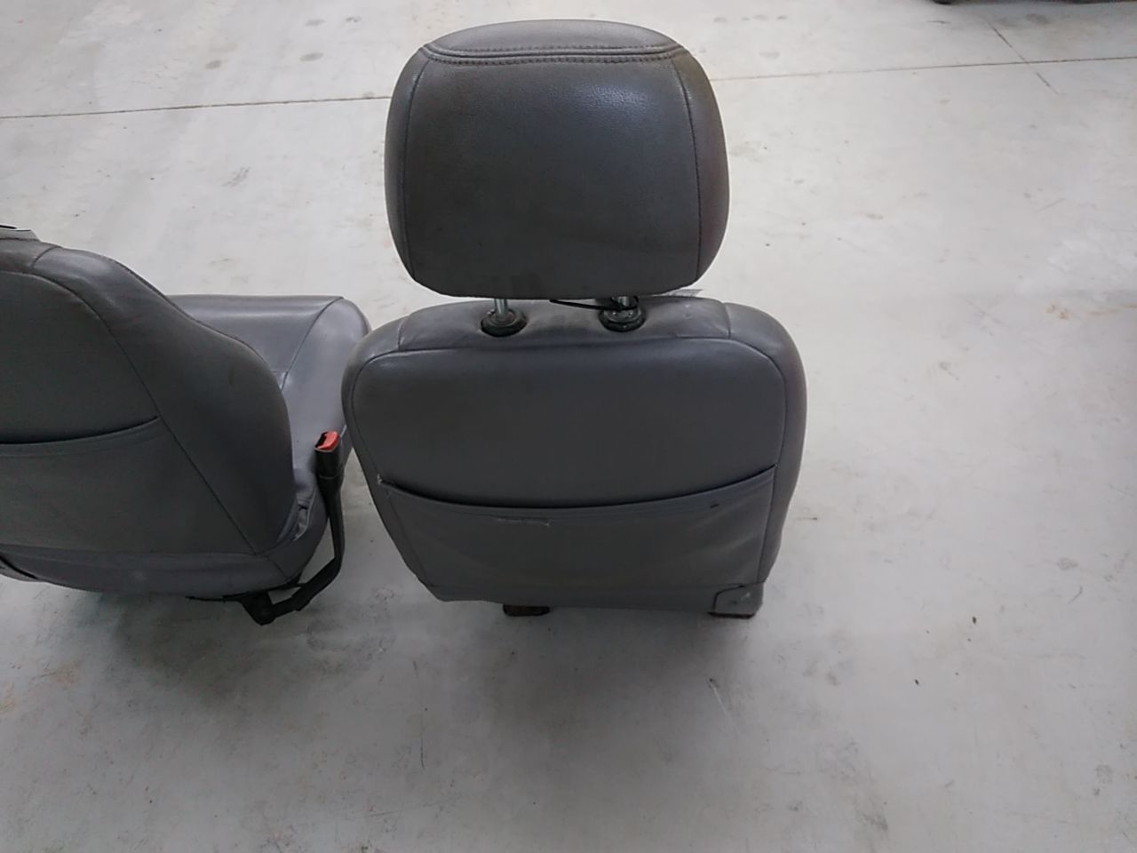 Jeep Cherokee Pair Of Front Seats