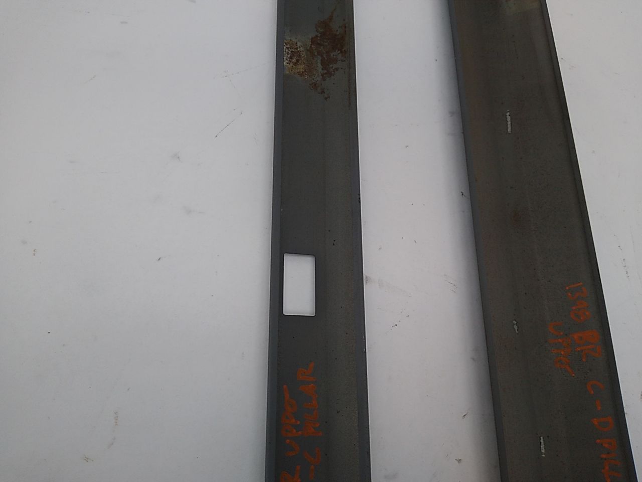 Jeep Cherokee Pair Of Rear Right Upper B - C Pillar Trim