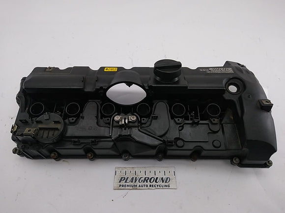 BMW 528I Valve Cover