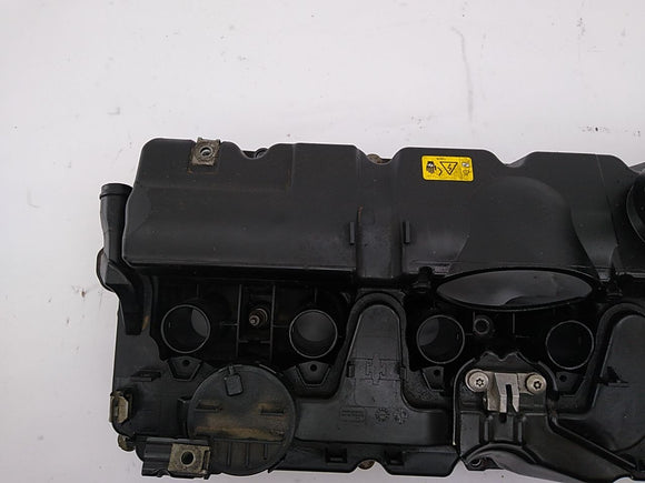 BMW 528I Valve Cover