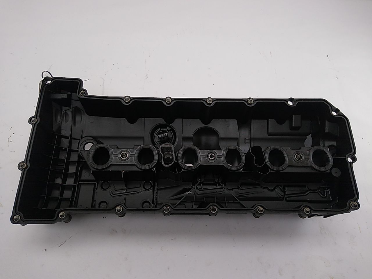 BMW 528I Valve Cover