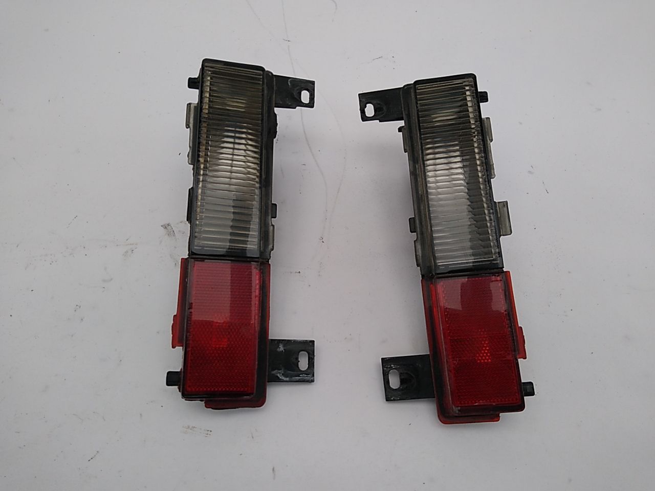 Chevrolet Corvette Pair Of Rear Cornering Lights - 0