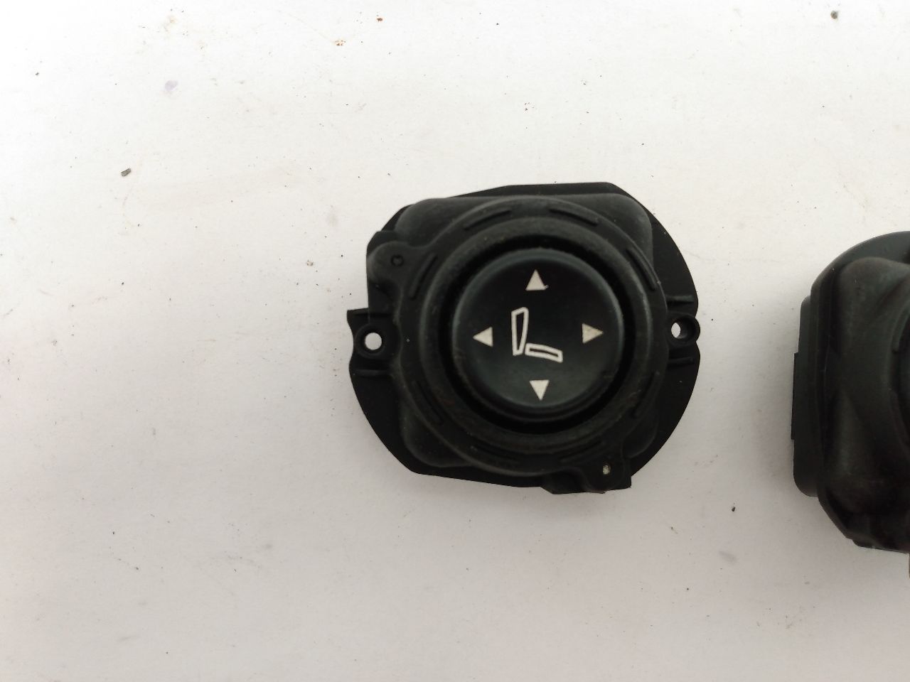 Maserati Quattroporte Pair Of Rear Seat Adjustment Switches - 0