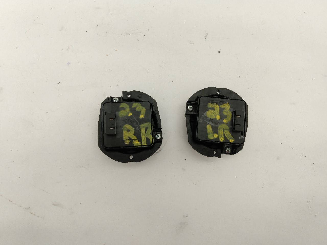 Maserati Quattroporte Pair Of Rear Seat Adjustment Switches