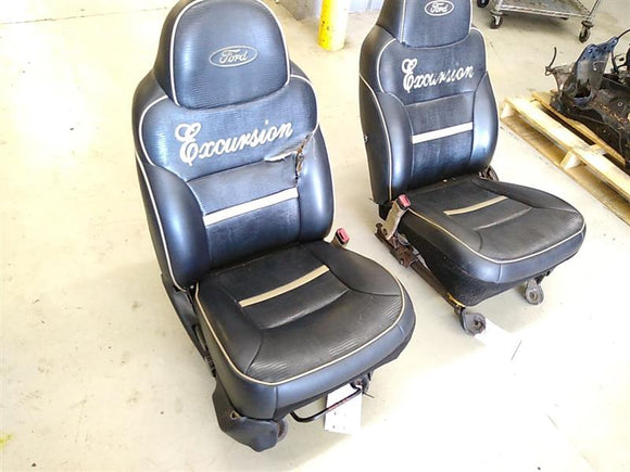 Ford Excursion Pair Of Front Seats