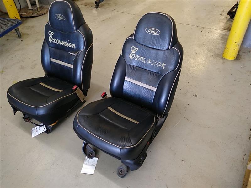 Ford Excursion Pair Of Front Seats