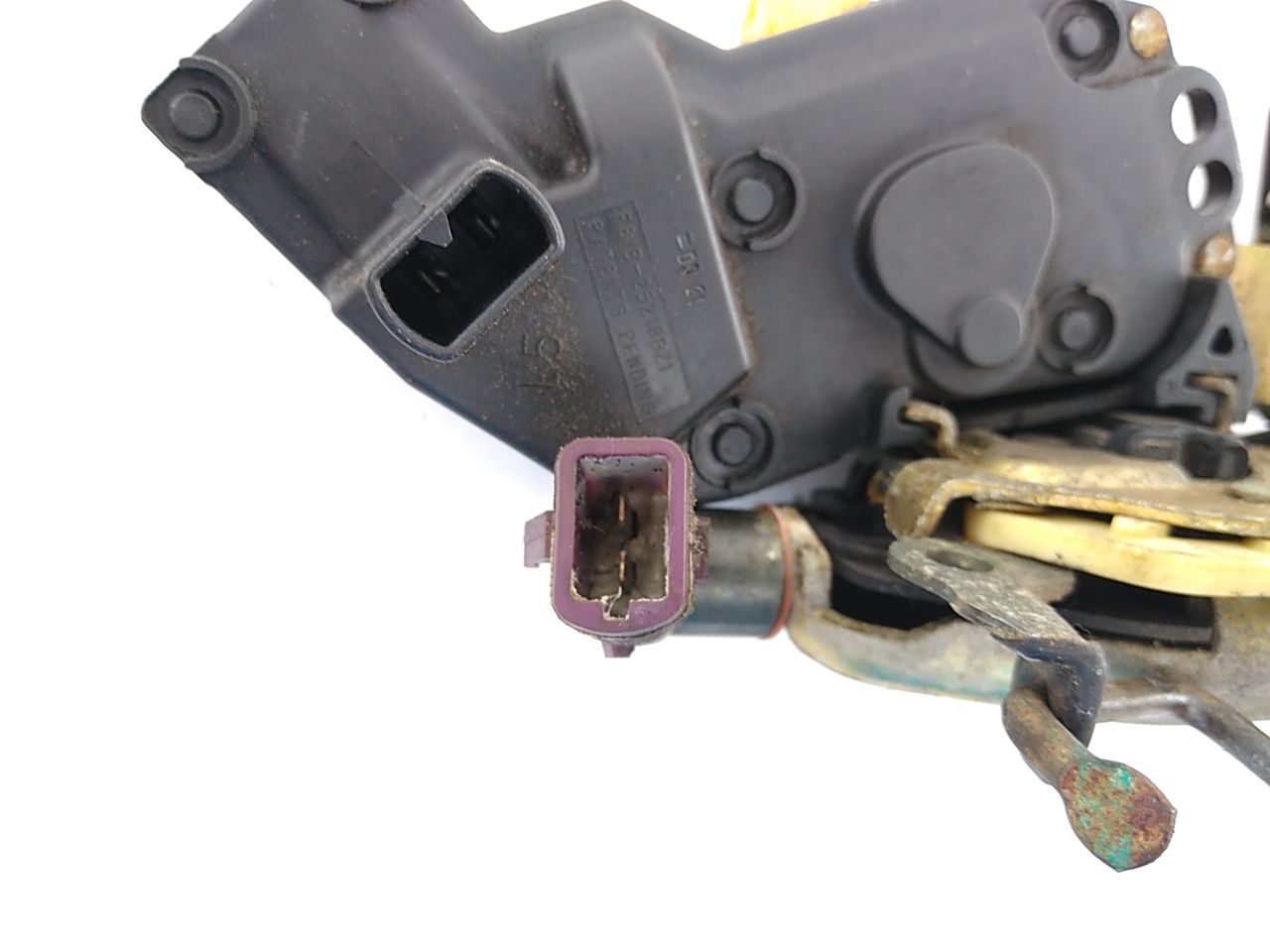 Ford Excursion Left Front Door Latch