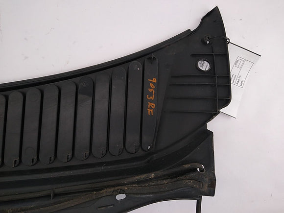 Ford Excursion Front Right Windshield Wiper Cowl