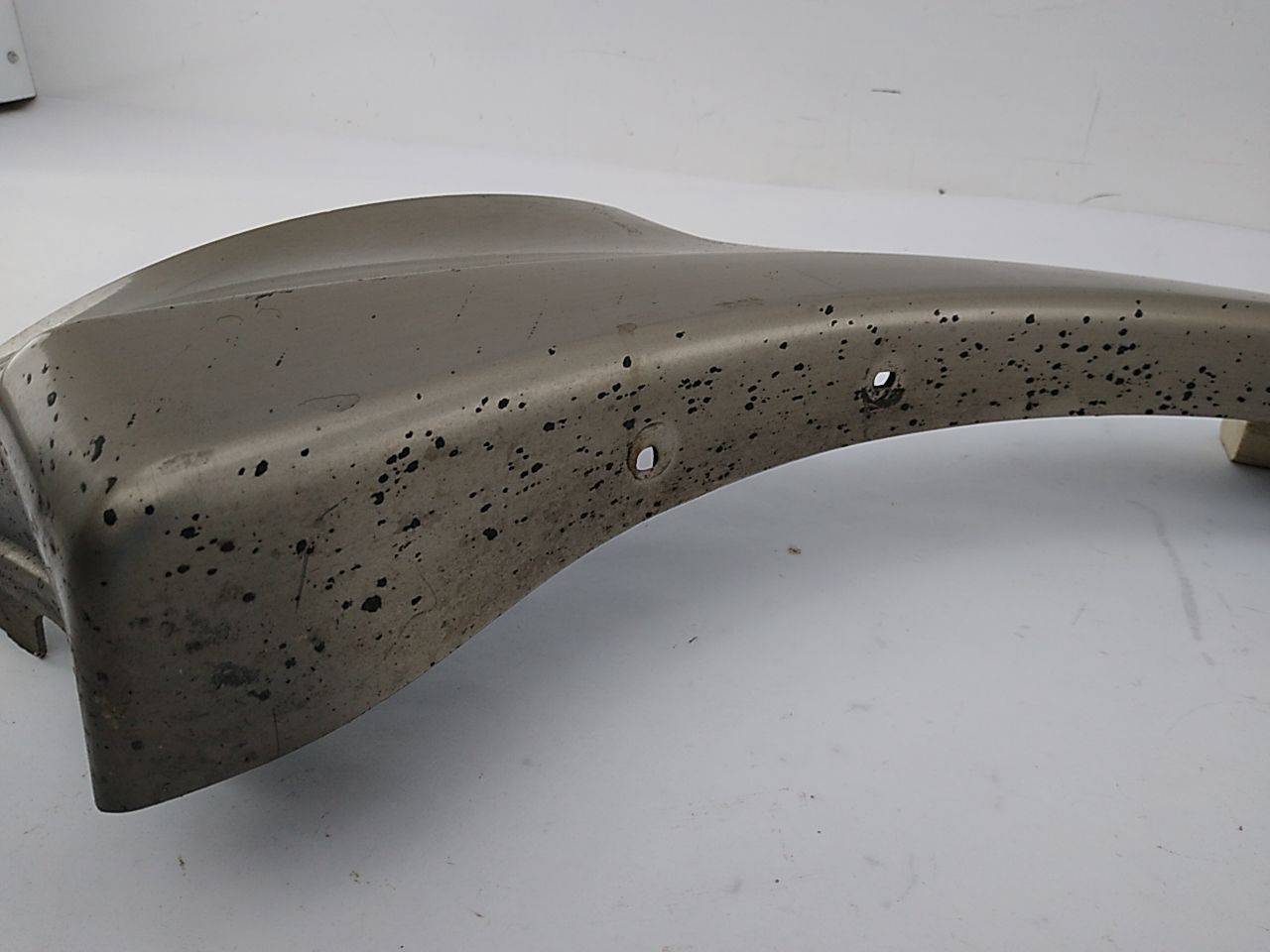 Ford Excursion Front Right Fender Flare