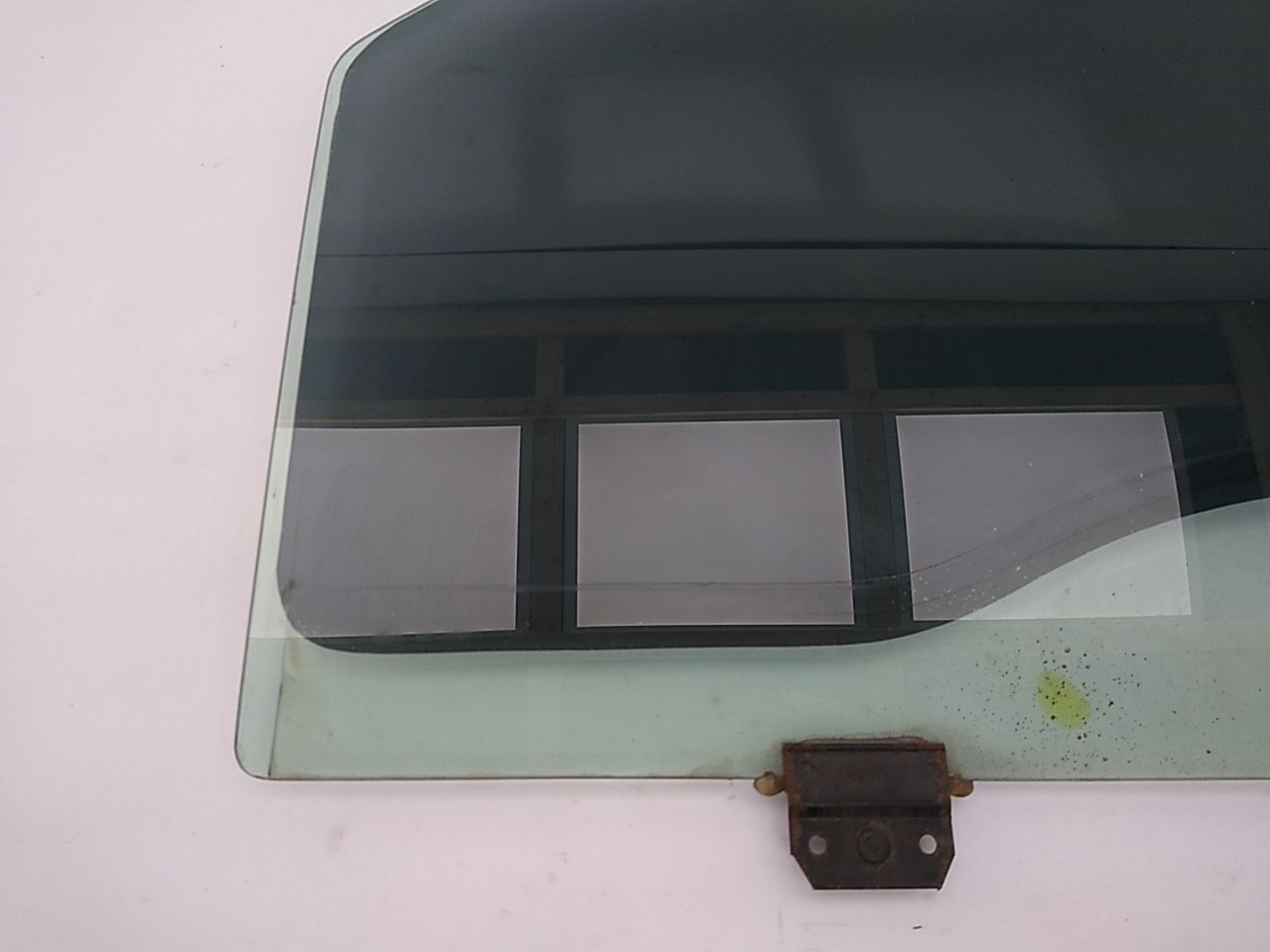 Ford Excursion Rear Left Door Glass