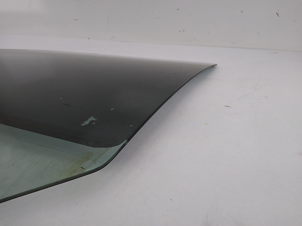 Ford Excursion Rear Left Door Glass