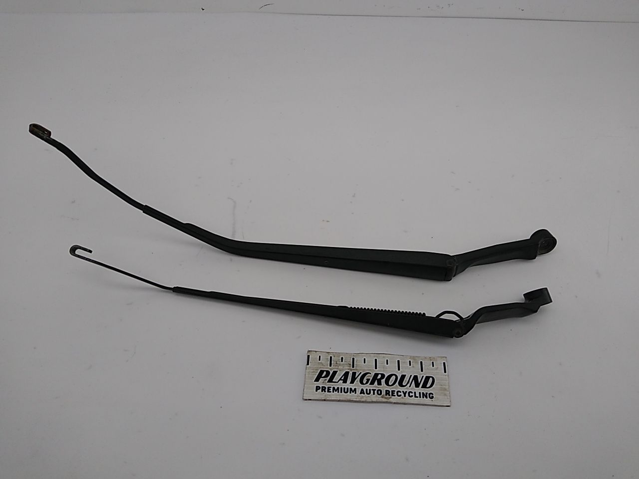 Toyota Celica Pair Of Front Wiper Arms