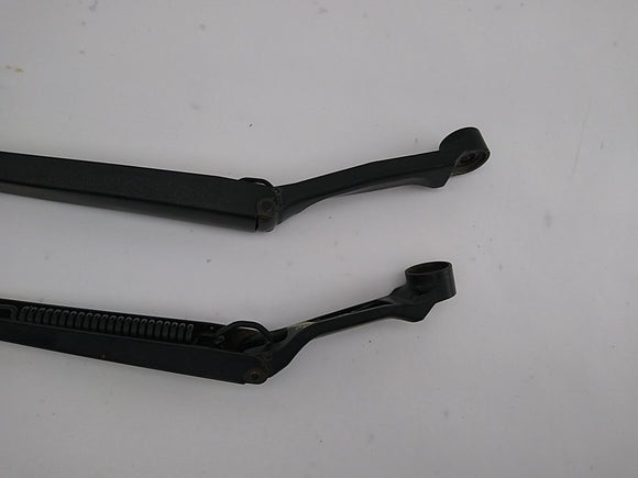 Toyota Celica Pair Of Front Wiper Arms