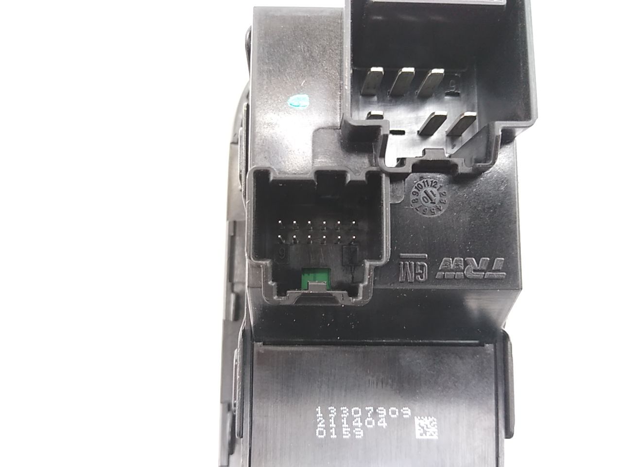 Saab 9-5 Front Right Door Switch