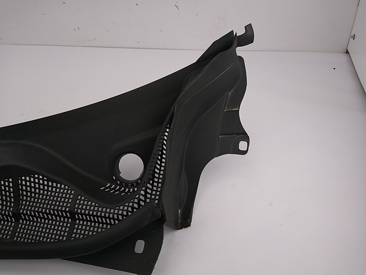 Saab 9-5 Cowl Vent Panel