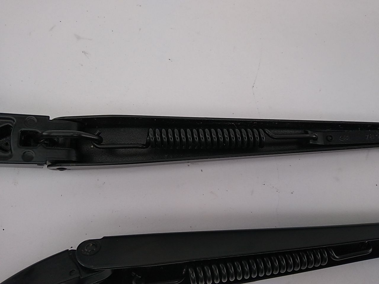 Saab 9-5 Pair Of Wiper Arms