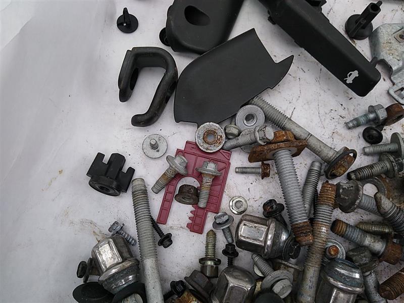 Saab 9-5 Disassembly Hardware