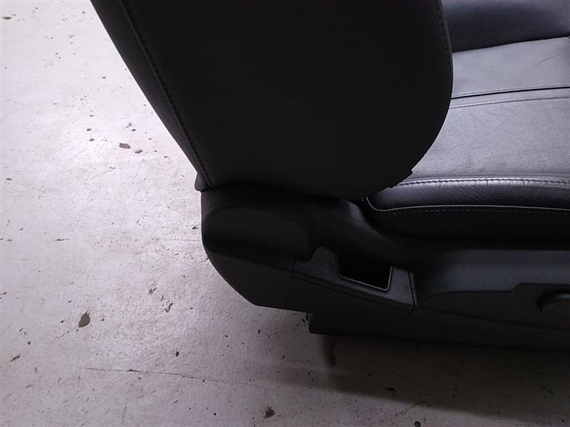 Saab 9-5 Front Right Seat