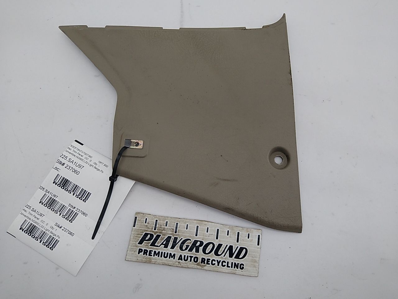 Saab 900 Front Left Kick Panel Cover