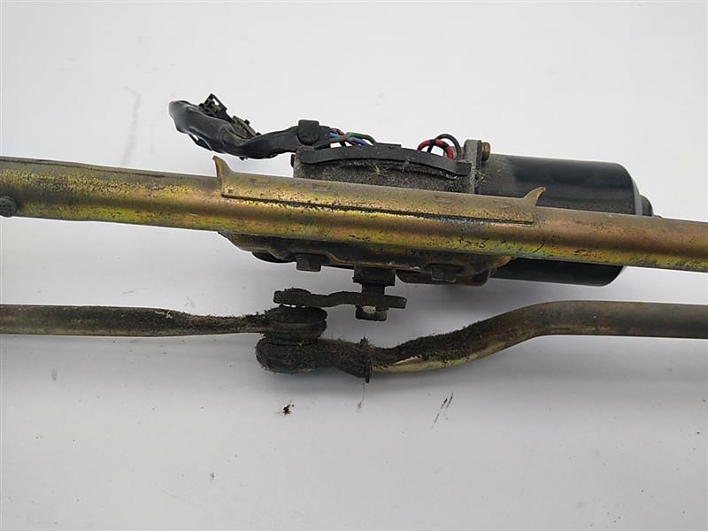 Saab 900 Front Windshield Wiper Transmission