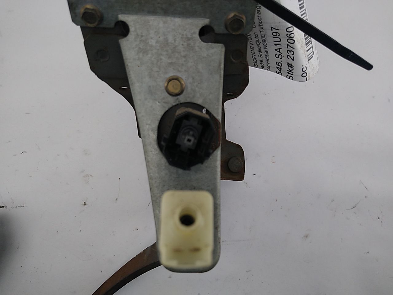 Saab 900 Brake Pedal - 0