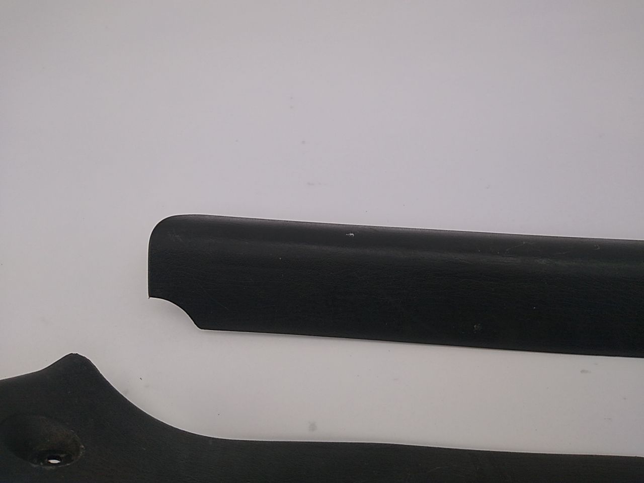 Saab 900 Pair Of Scuff Sill Trim - 0