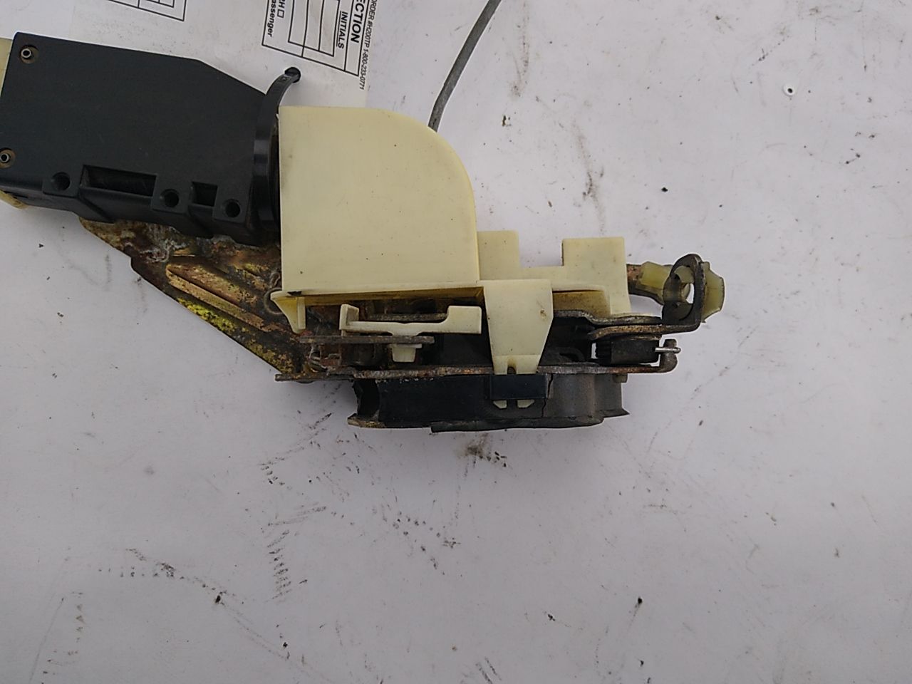 Saab 900 Front Left Door Lock Actuator