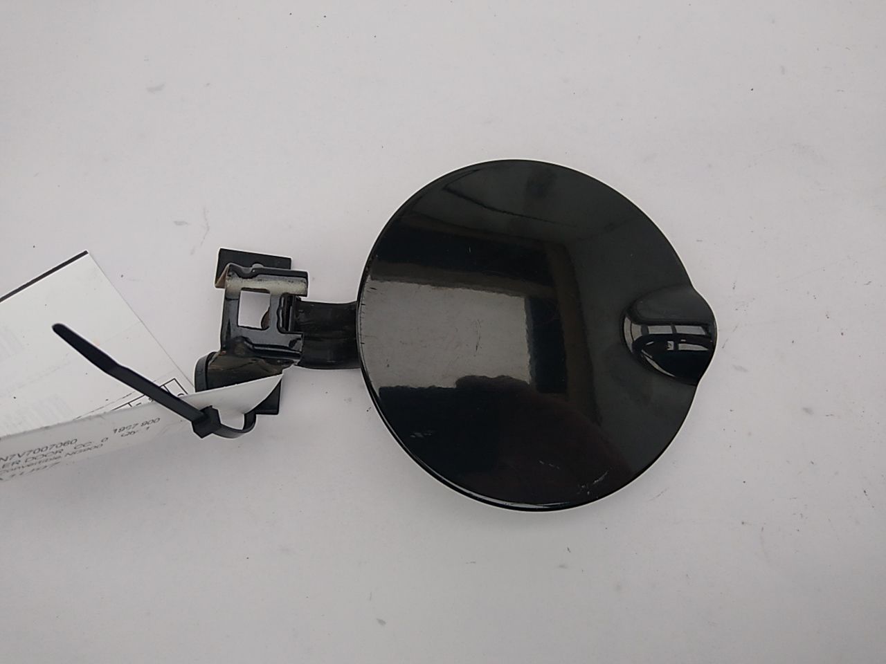 Saab 900 Fuel Filler Door