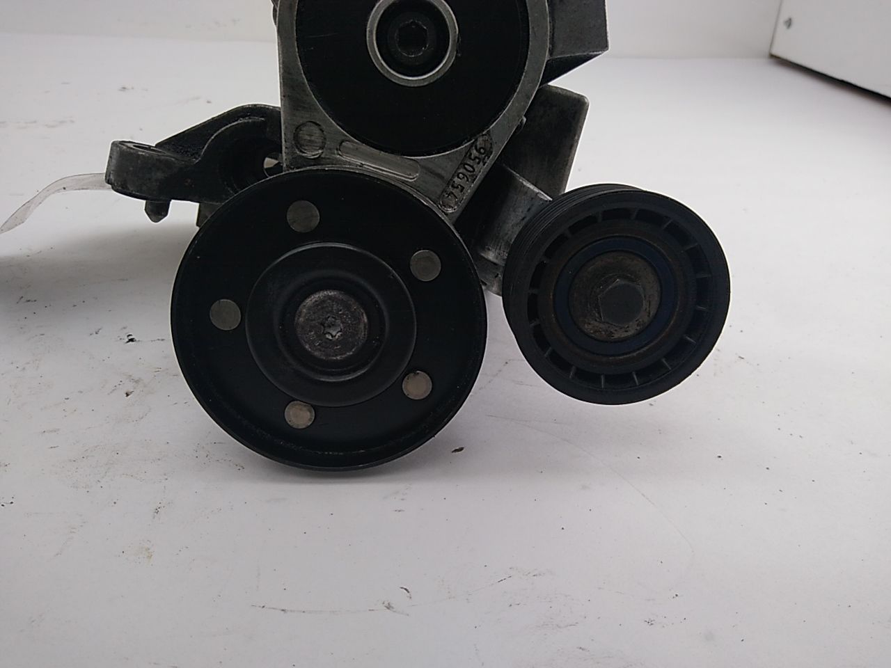 Saab 900 Belt Tensioner - 0