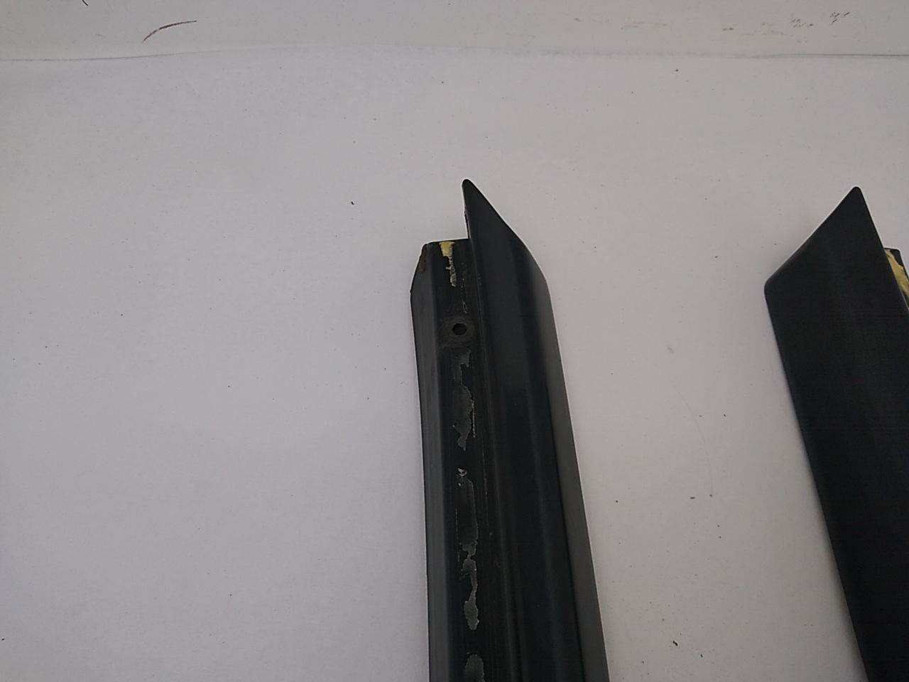 Land Rover Range Rover Pair Of Exteriror A Pillars - 0