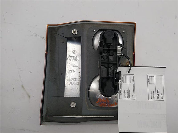 Land Rover Range Rover Right Deck Lid Tail Light