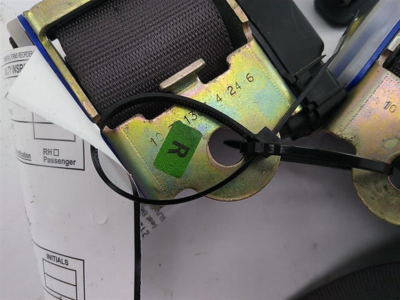 Land Rover Range Rover Pair Of Rear Seat Belts