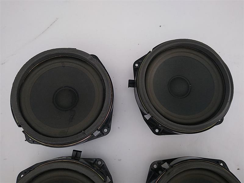 Land Rover Range Rover Set Of Speakers **AS-IS** - 0