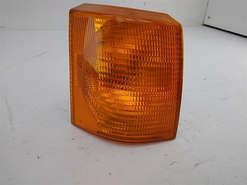 Land Rover Range Rover Front Right Side Marker - 0