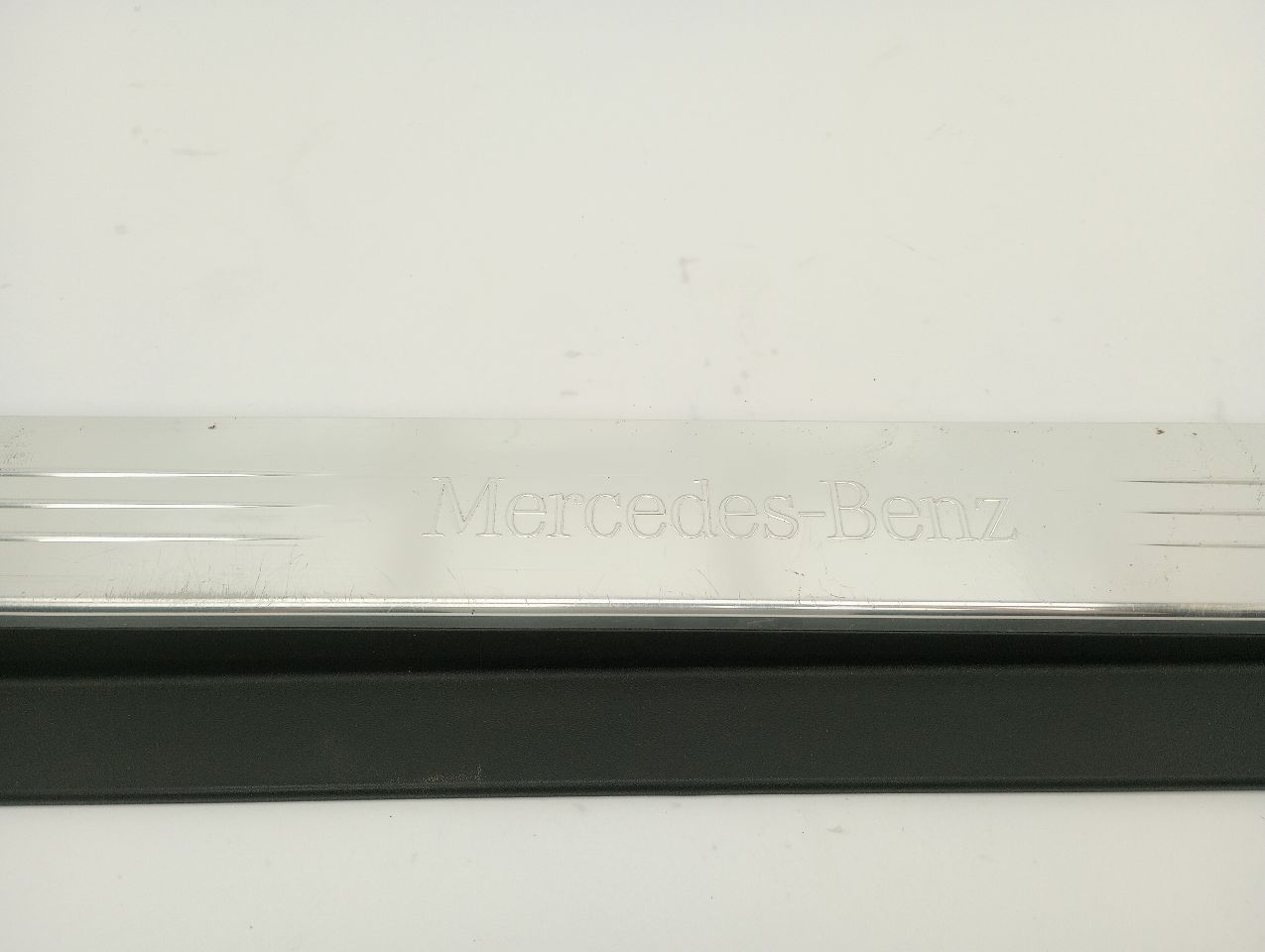 Mercedes SL550 Front Left Door Scuff Trim Panel