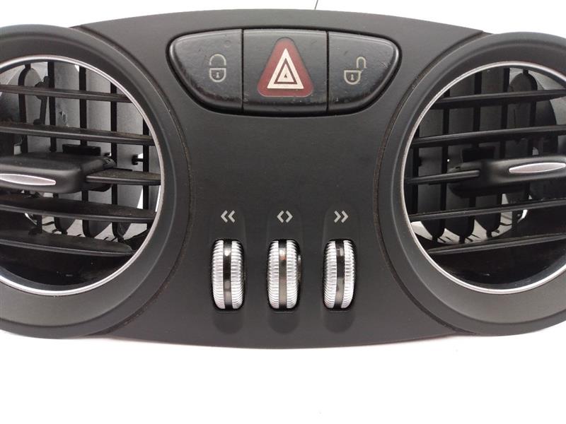 Mercedes SL500 Front Center AC Dash Vent