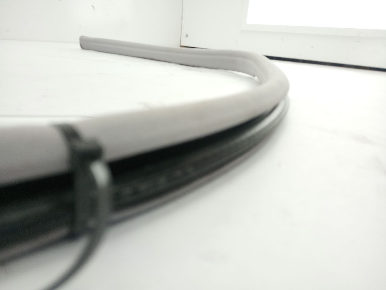 Mercedes SL550 Front Right Door Sill Moulding