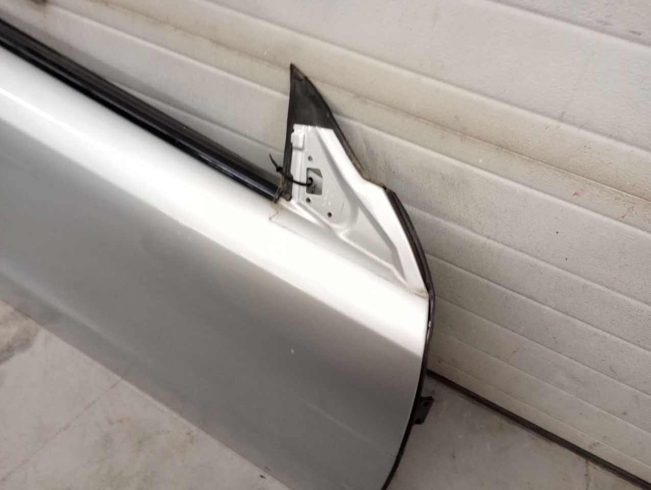 Mercedes SL550 Front Right Door Shell